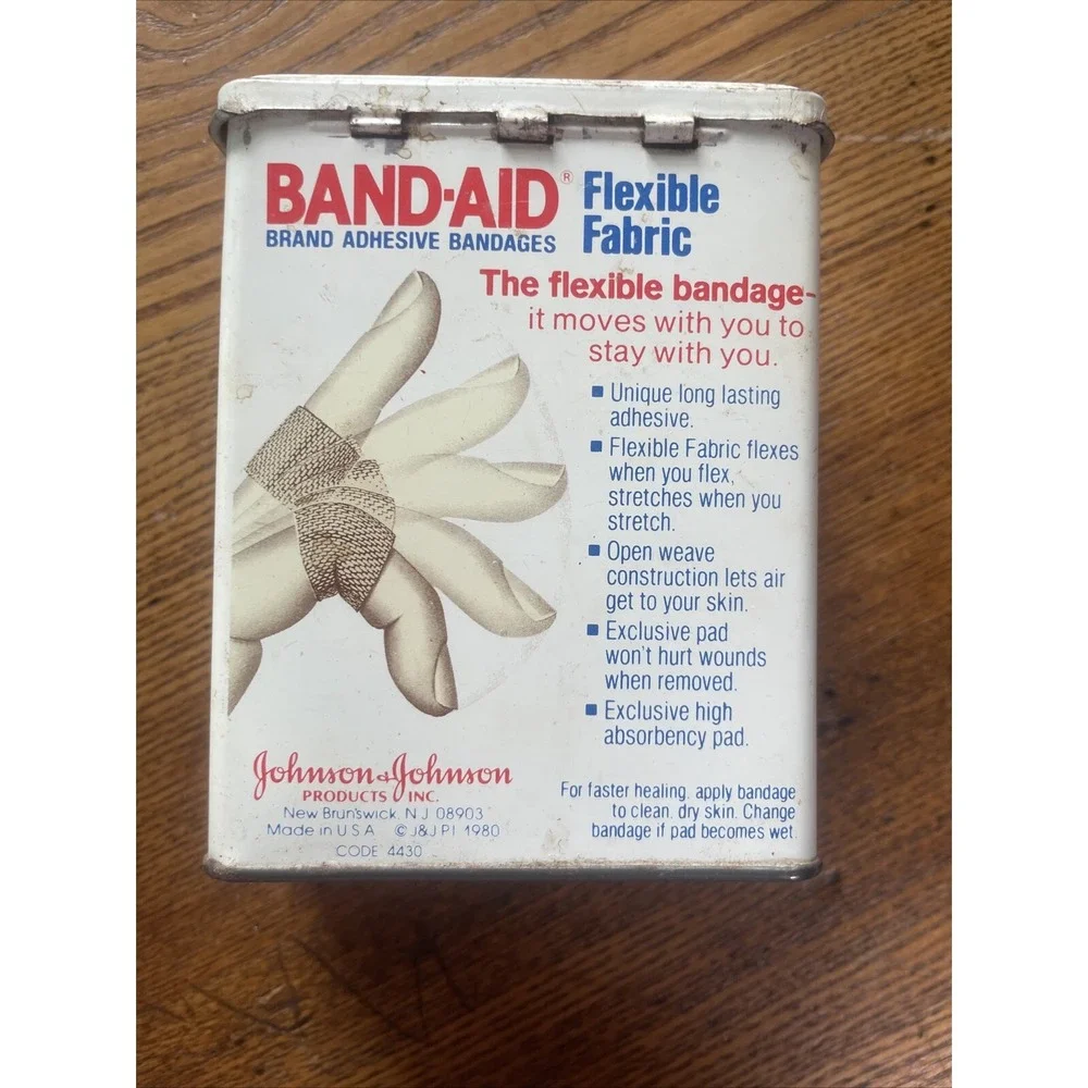 Vintage‎ Johnson & Johnson Band-Aid Metal Tin